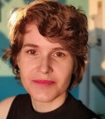 Laura, a young woman with lung cancer from Canada.