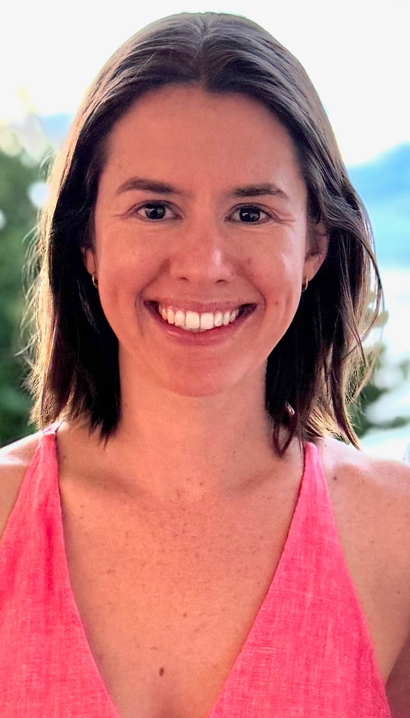 A young woman with lung cancer smiling