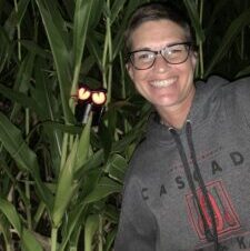 Shannon, a young woman with lung cancer from California.