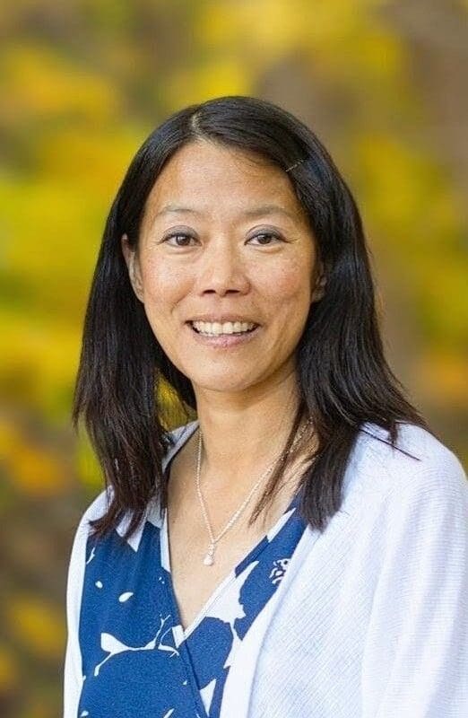 Vicki, a young lung cancer patient from Colorado diagnosed at 43, smiling