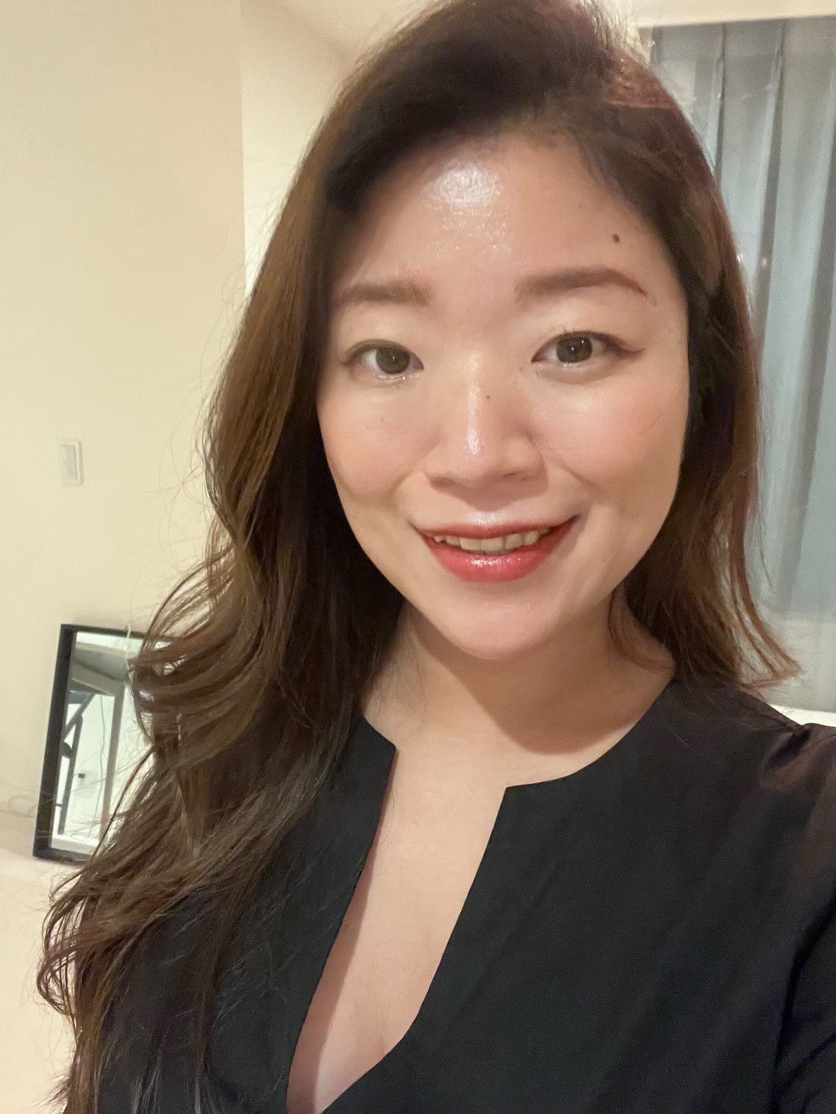 young lung cancer patient AI from Japan smiles in a selfie